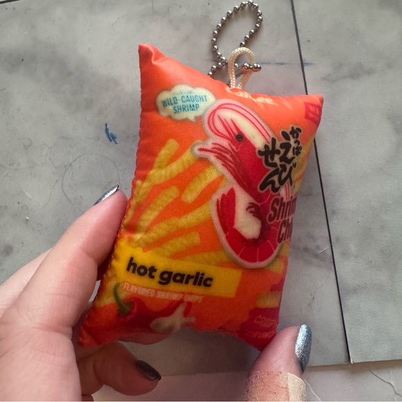 Shrimp Chips Puffy Keychain - Picture 2 of 8